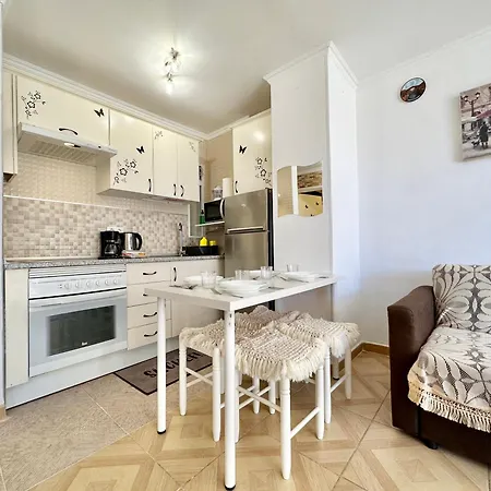 Torres De Yomely - M1f * Плая-де-лас-Америкас